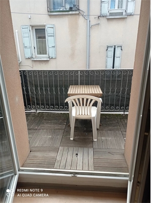 appartement à la location -   04700  ORAISON, surface 27 m2 location appartement - APR676082